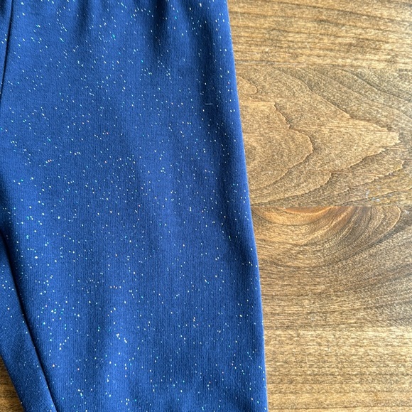 2 pair of Old Navy sparkly fleece lined leggings - Picture 8 of 9